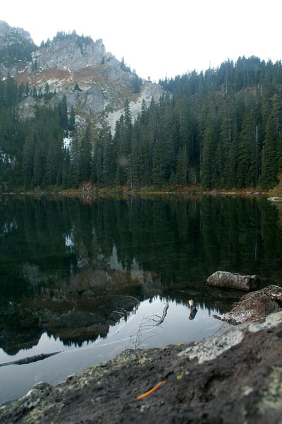 Hiking with kids at Mirror Lake