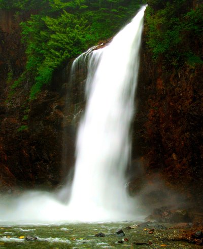 Franklin Falls by Vineesh Davasia on flickr CC