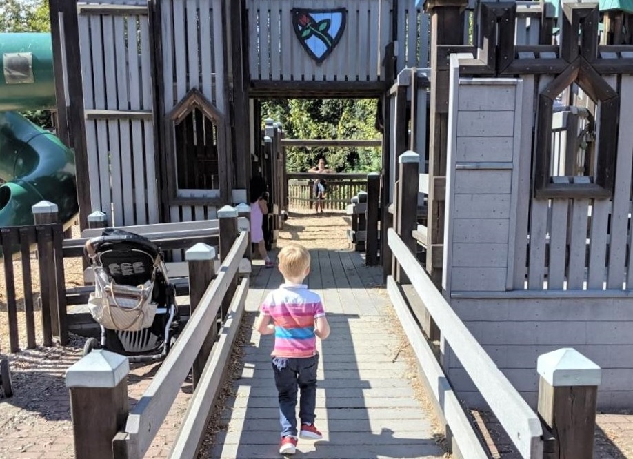 Castle-Park-Kirkland-Eastside-best-playground-fantasy-play