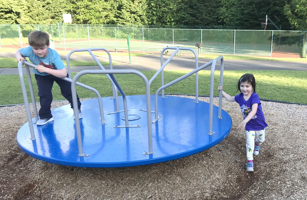 Fisher-Creek-Park-merry-go-round-basketball-courts