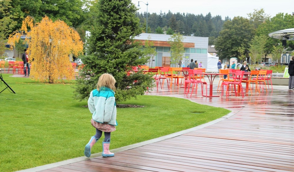 Redmond Downtown Park boardwalk