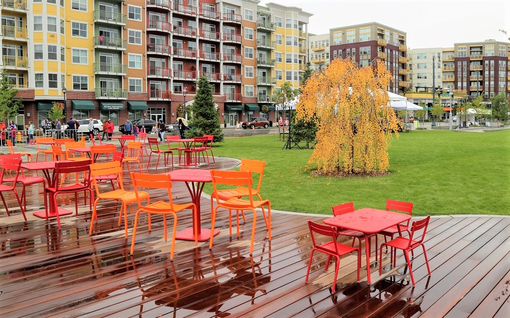 seating at Redmond Downtown Park