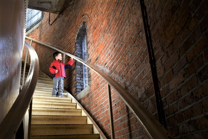 Volunteer-park-water-tower-fun-with-kids